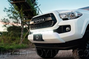 Toyota Tacoma LED Light Bar Kit - Lower Grille - Diode Dynamics - SS30 Stealth - White - `16-`23